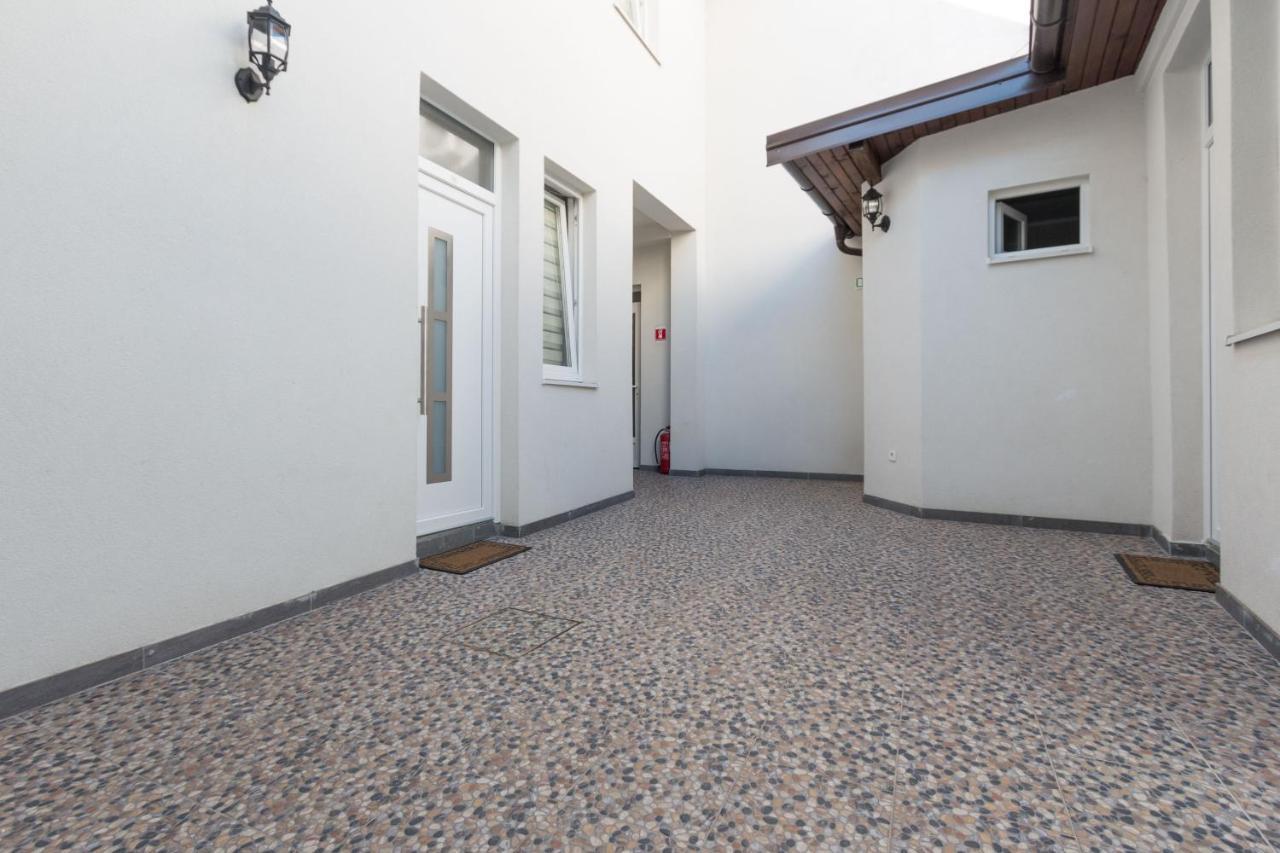 Apartments "Tuffo" SJJ Exterior photo